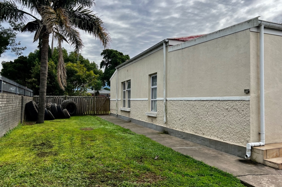 6 Bedroom Property for Sale in George Central Western Cape